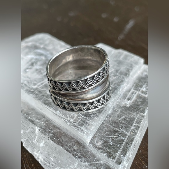 Vintage 90’s Sterling Silver Chunky Ring Size 5 3/4 - Picture 14 of 14